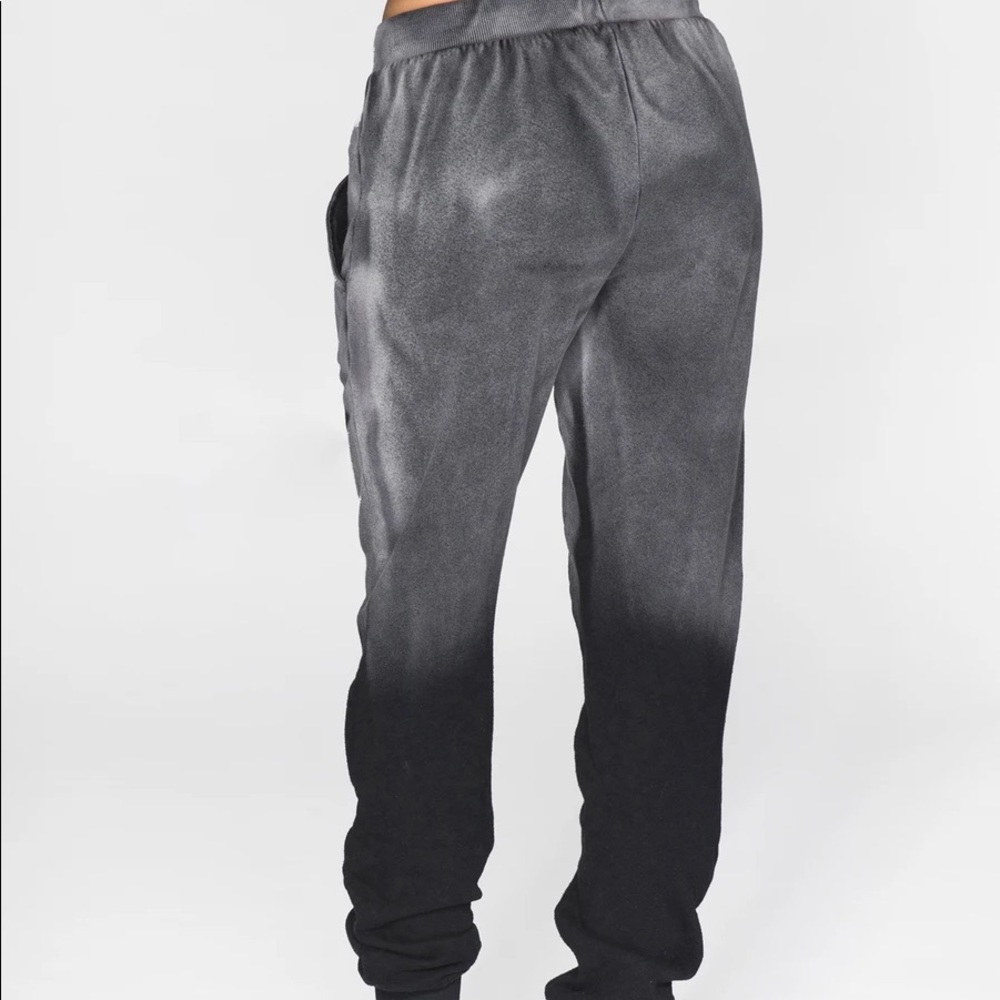 CHRLDR Gradient Sweatpants with Star - Picture 2 of 4